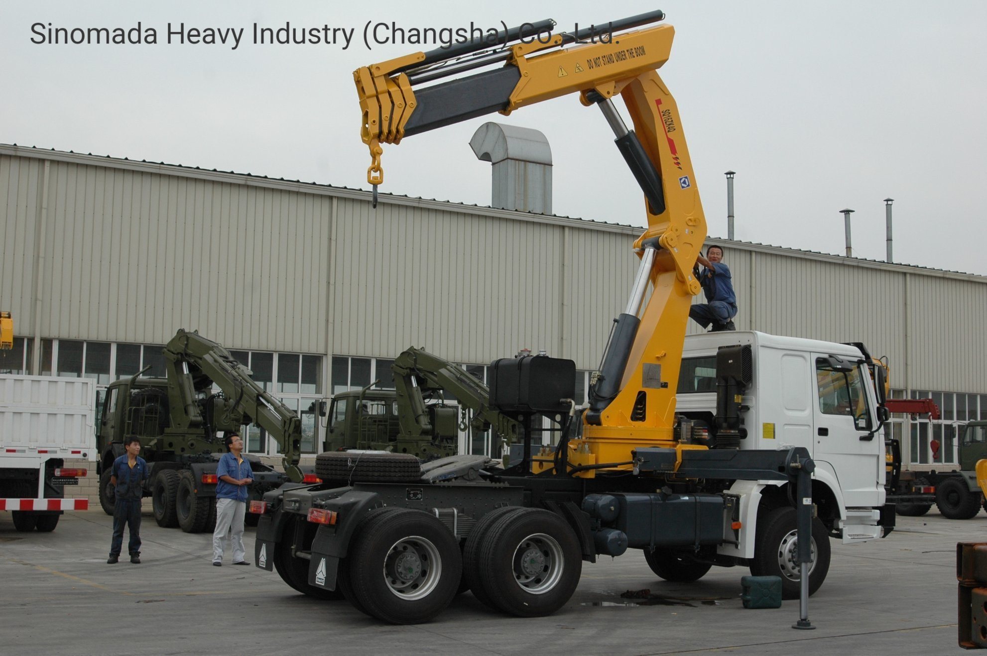 China 
                A/C Tractor Truck Crane 12 Ton Crane Prime Mover Crane
             supplier