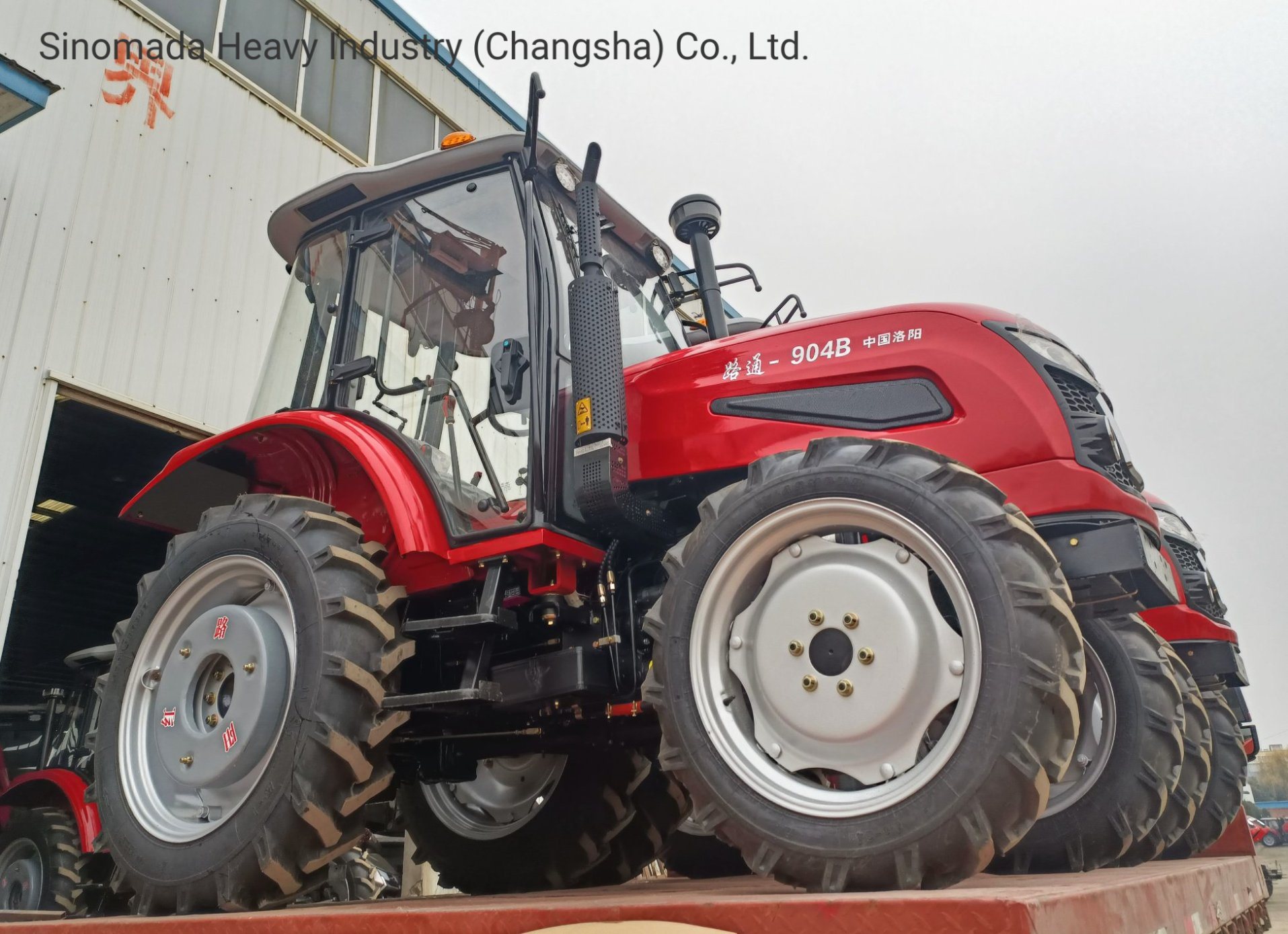 China 
                Granja Lutong agrícola tractor de jardín 90 CV LT904b con piezas de repuesto
             proveedor