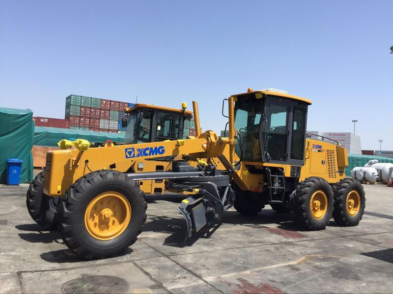 China 
                アクセサリ付き新型 350HP Earthmoving Machinery Motor Grader Gr3505
             supplier