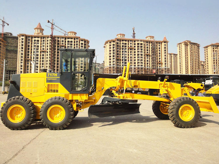 China 
                Changlin 14.5 ton 132 kW Motor Grader 717h met accessoires Naar Azerbeidzjan
             leverancier