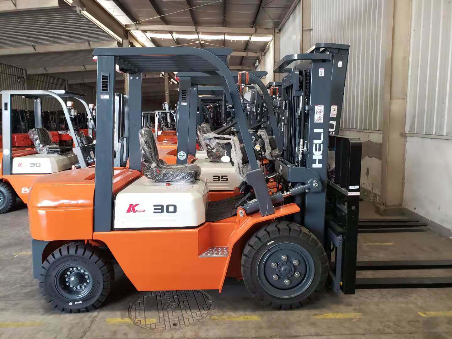 China Electric Forklift Heli 2.5t Battery Forklift for Sale (CPD25)