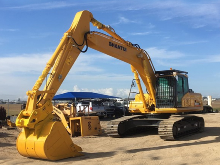 
                La Chine Mini Shantui Se135 excavatrice chenillée 13,5 tonnes pour la vente
            