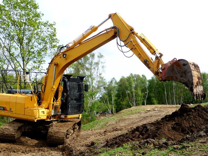 Chinese Shantui 908e Hydraulic Excavator Machine with Hummer for Sale