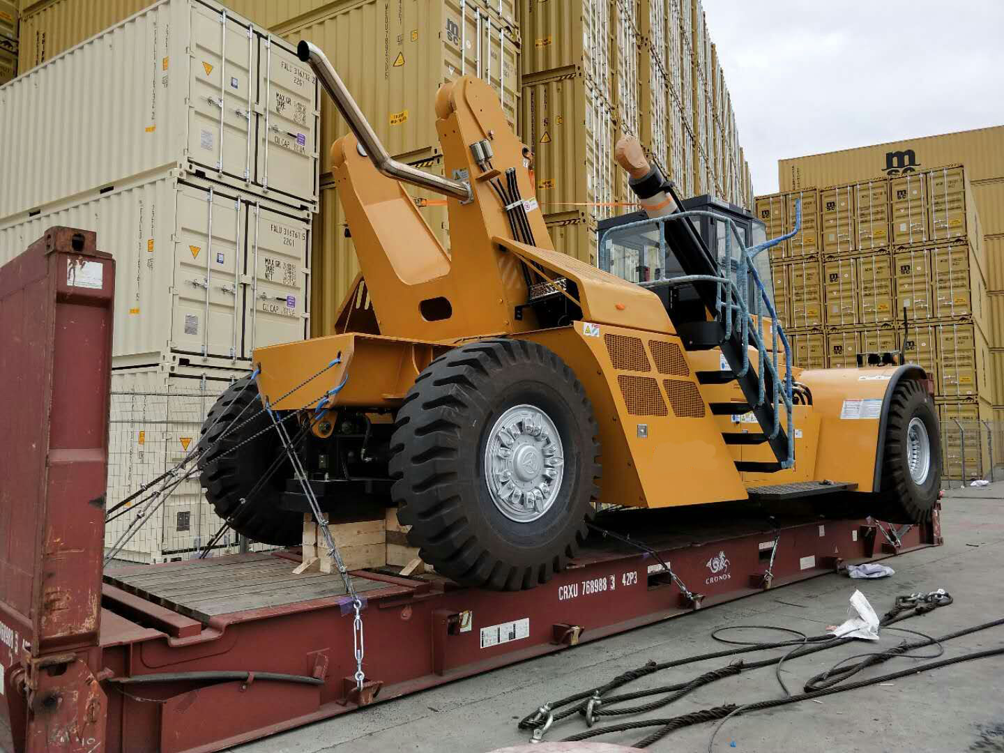 China 
                Bouw toepasbare sectoren Kalmar container REACH Stacker 45 ton Srsc45h1
             leverancier