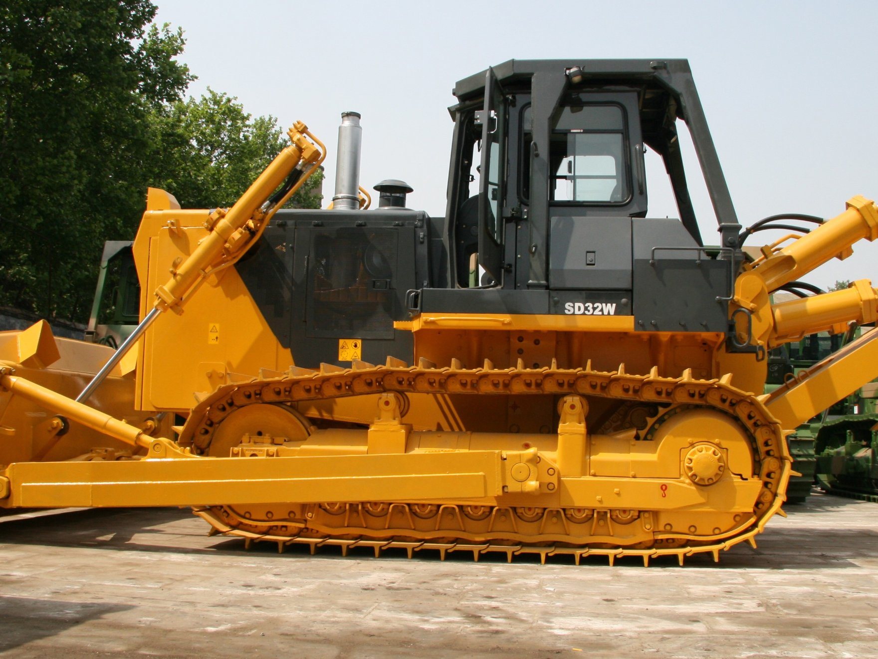 Construction Uses 14 Ton Bulldozer Dh13-K2 Shantui Produced for Sale