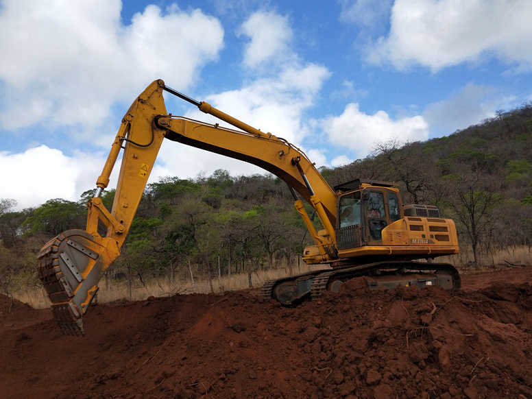 Crawler Excavator Se500LC 50 Ton with Rubber Track 260*109*84