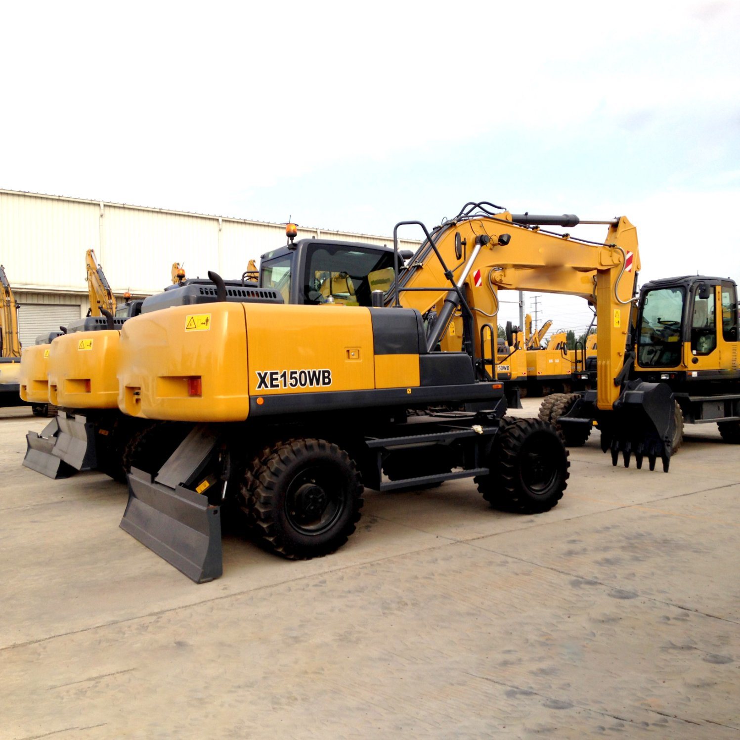 China 
                Digger Machine 15톤 휠 굴삭기(XE150WB)
             supplier