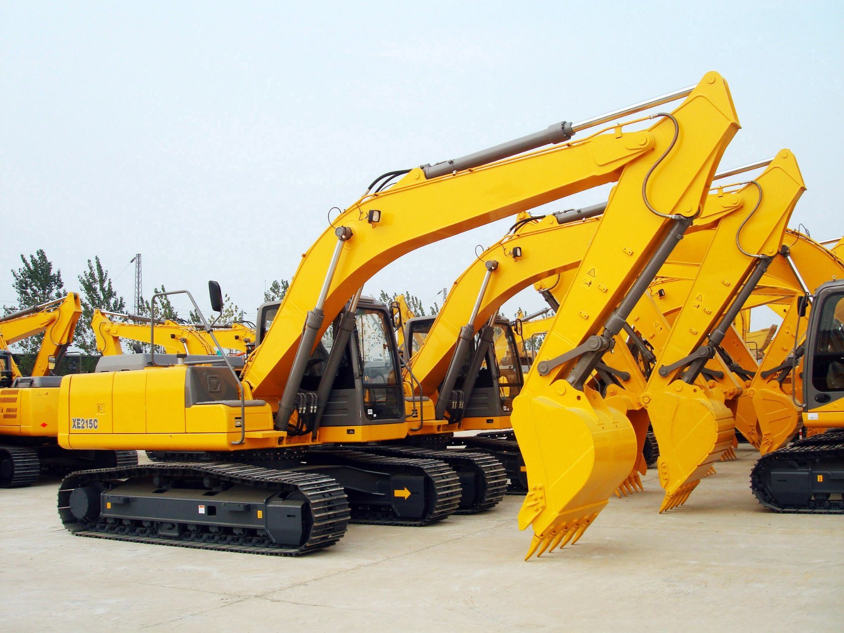 Factory Excavator Official 21.5 Ton Crawler Excavator Xe215da for Sale