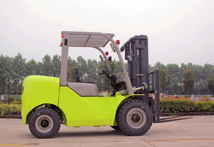 Fast Delivery Diesel Forklift Fd50/60/70 Truck 5ton 7ton Forklift