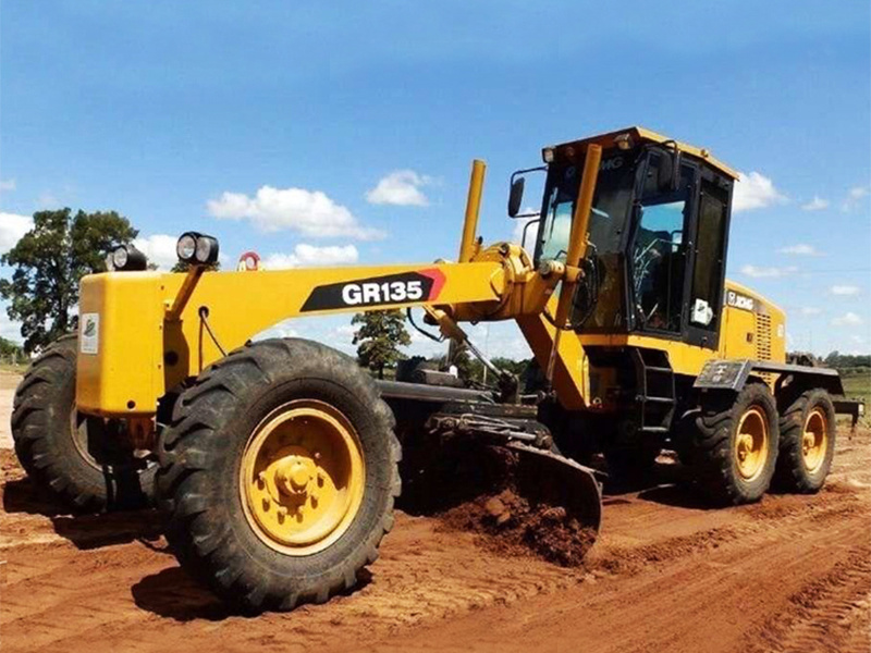 Good Price 135HP Motor Grader Gr135 with Ripper for Sale