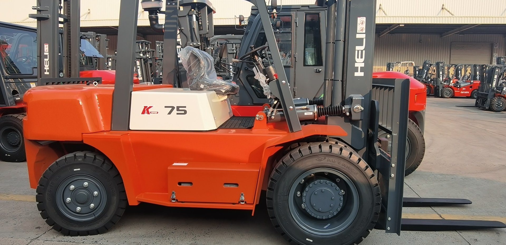 Heli Diesel Forklift 3 Ton 2.5 Ton 2 Ton Electric Forklift with Good Price