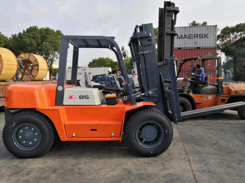 Heli Low Price 8.5 Ton Diesel Forklift Cpcd85 with Bale Clamps Sale in Peru