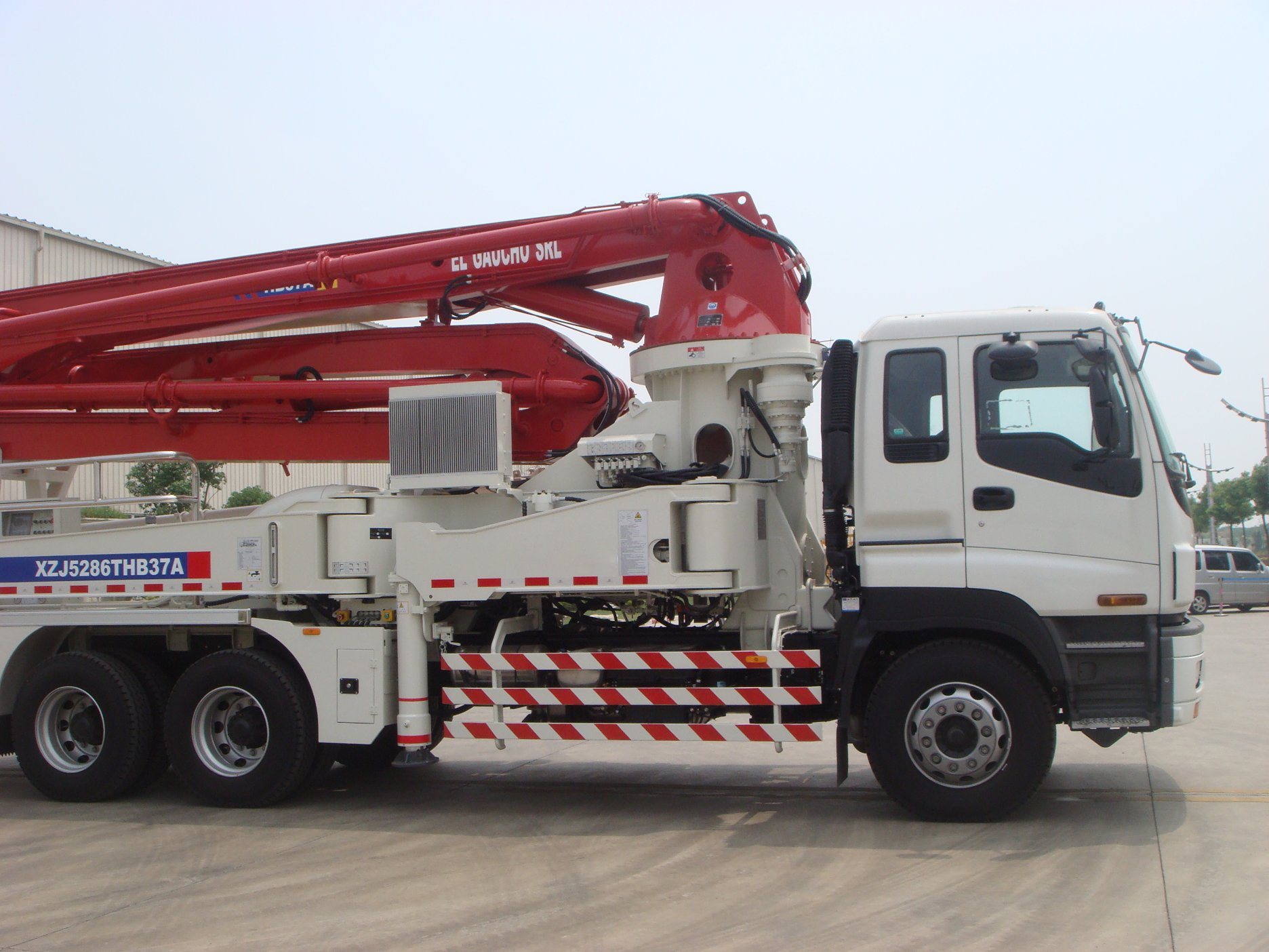LHD Left Hand Driving Concrete Pump Truck Xzj5435thb with Euro 3 for Sale