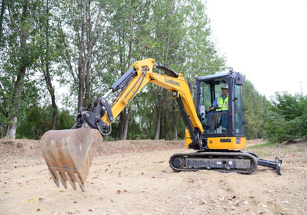 Liugong 8t New 908d Crawler Excavator with Spare Parts