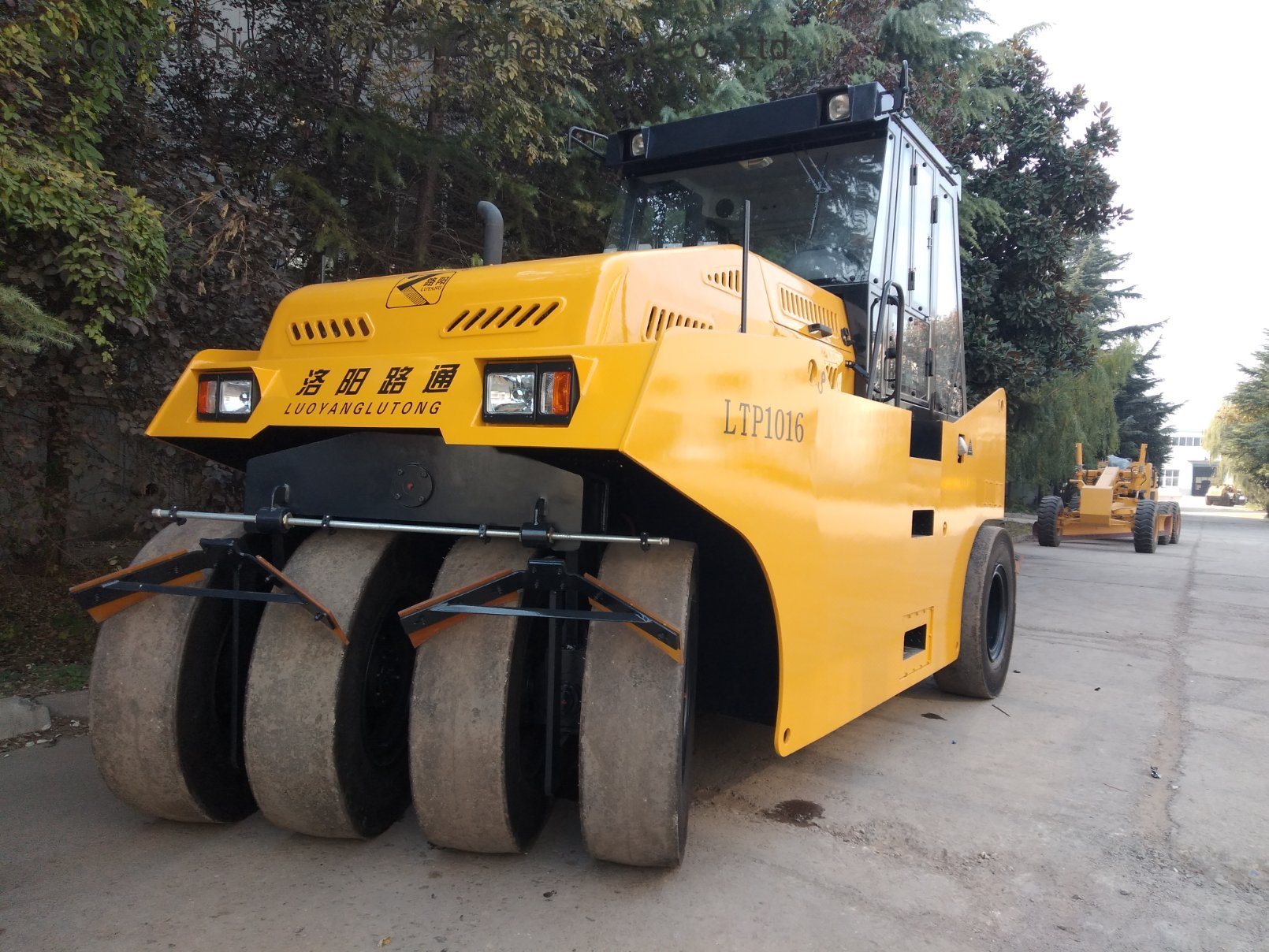 China 
                Lutong Tire Road Roller Compactor 10 ton Ltp1016 te koop
             leverancier