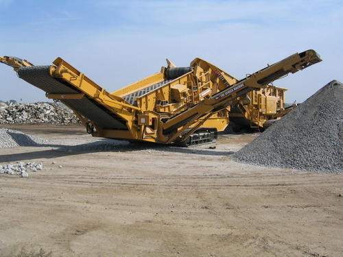 
                제조사 PE 1200 * 1400 Stones Energy Saving Jaw Crusher와 Cummins 디젤 엔진 가격
            