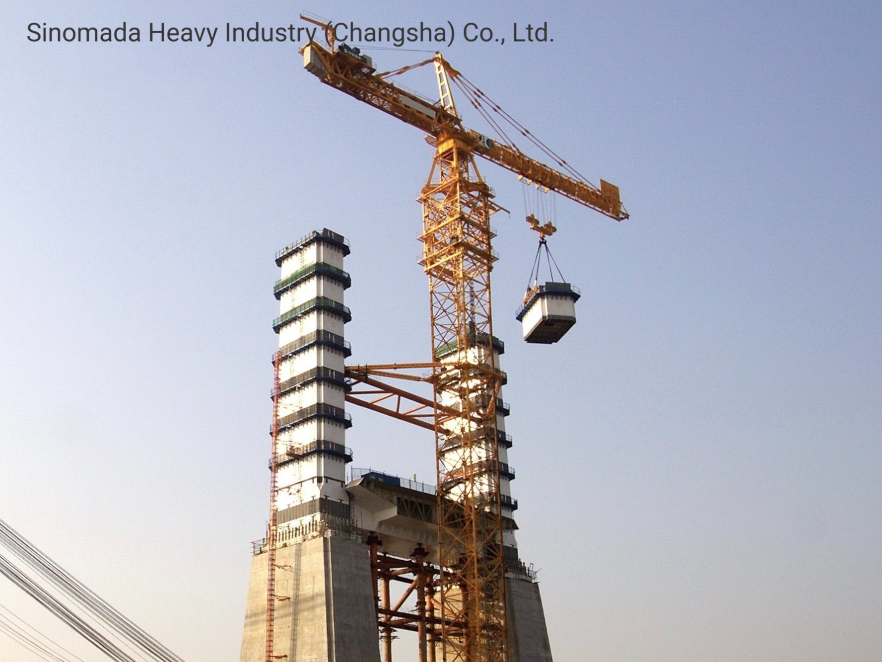 Китай 
                Мостового крана Luffing подборщика Джиб башни крана 25 тонн L400-25
             поставщик