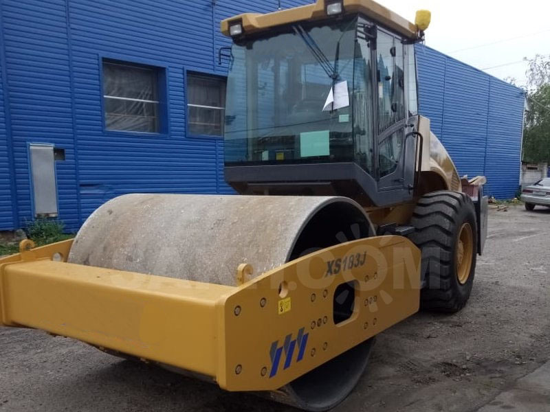 Popular New Brand Vibratory Compactor Road Roller Xs183j Low Price for Sale in Tanzania