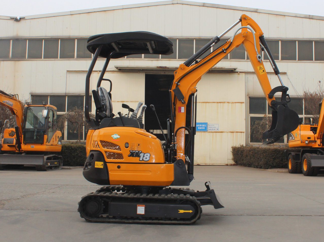 Rhinoceros Mini Digger 1 Ton Mini Excavator Xn12 with Spare Parts