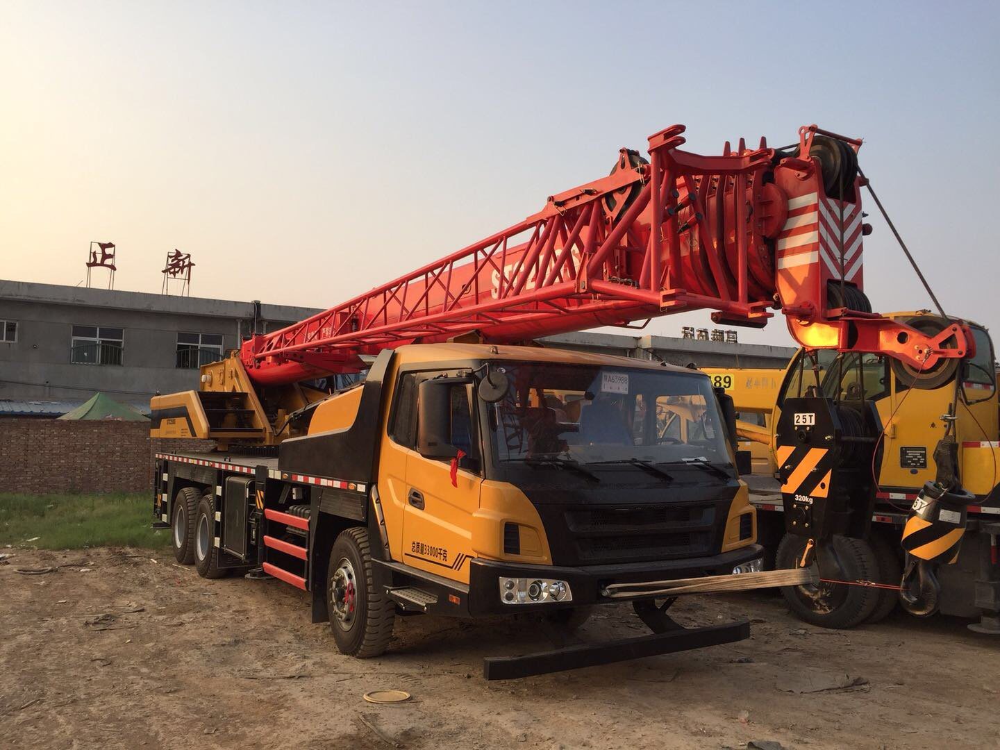 Sac2600 260ton All Terrain Crane with Hydraulic Pump