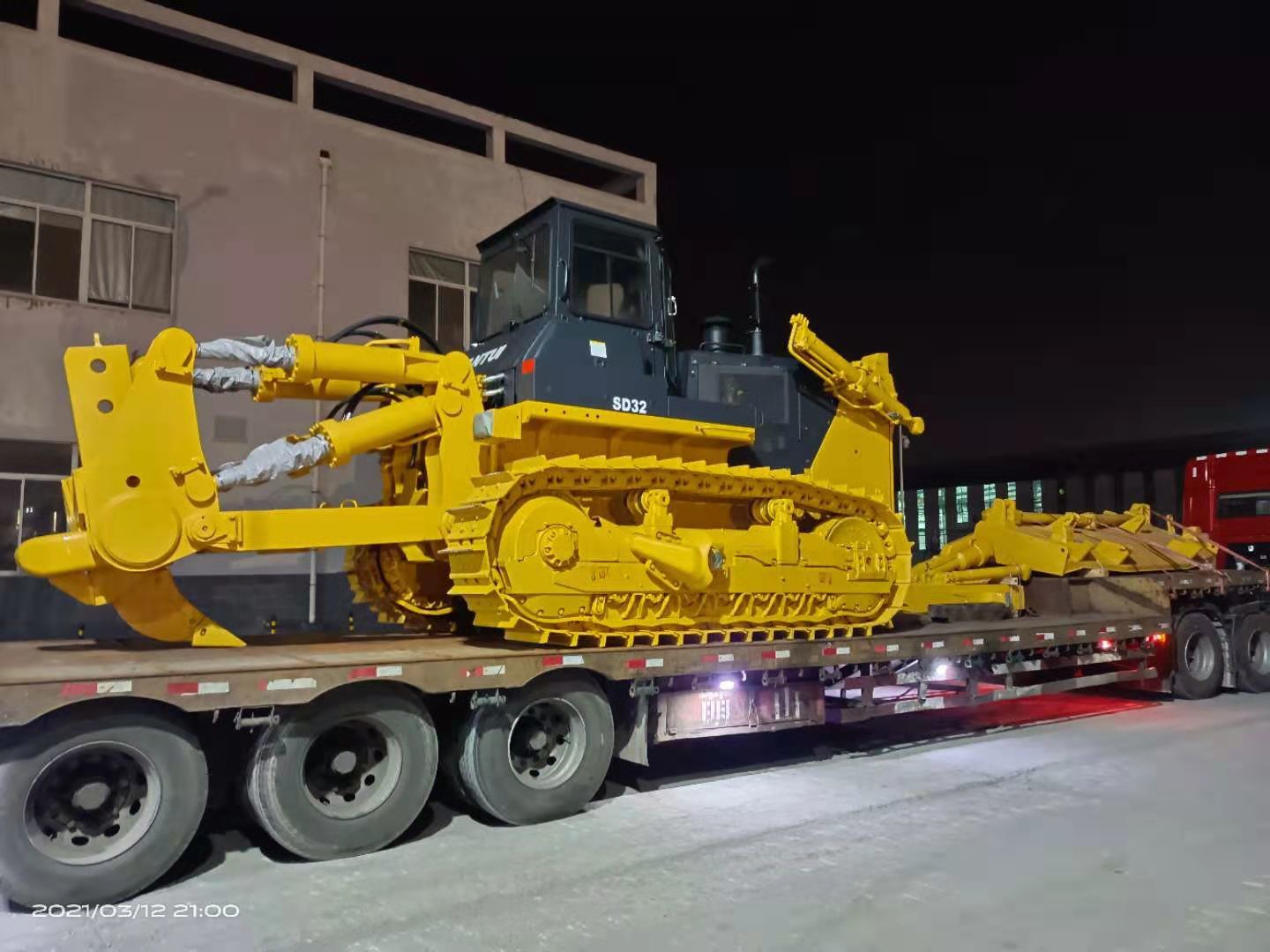 China 
                Shatui Hochwertige SD32 Crawler Bulldozer 320HP
             Lieferant