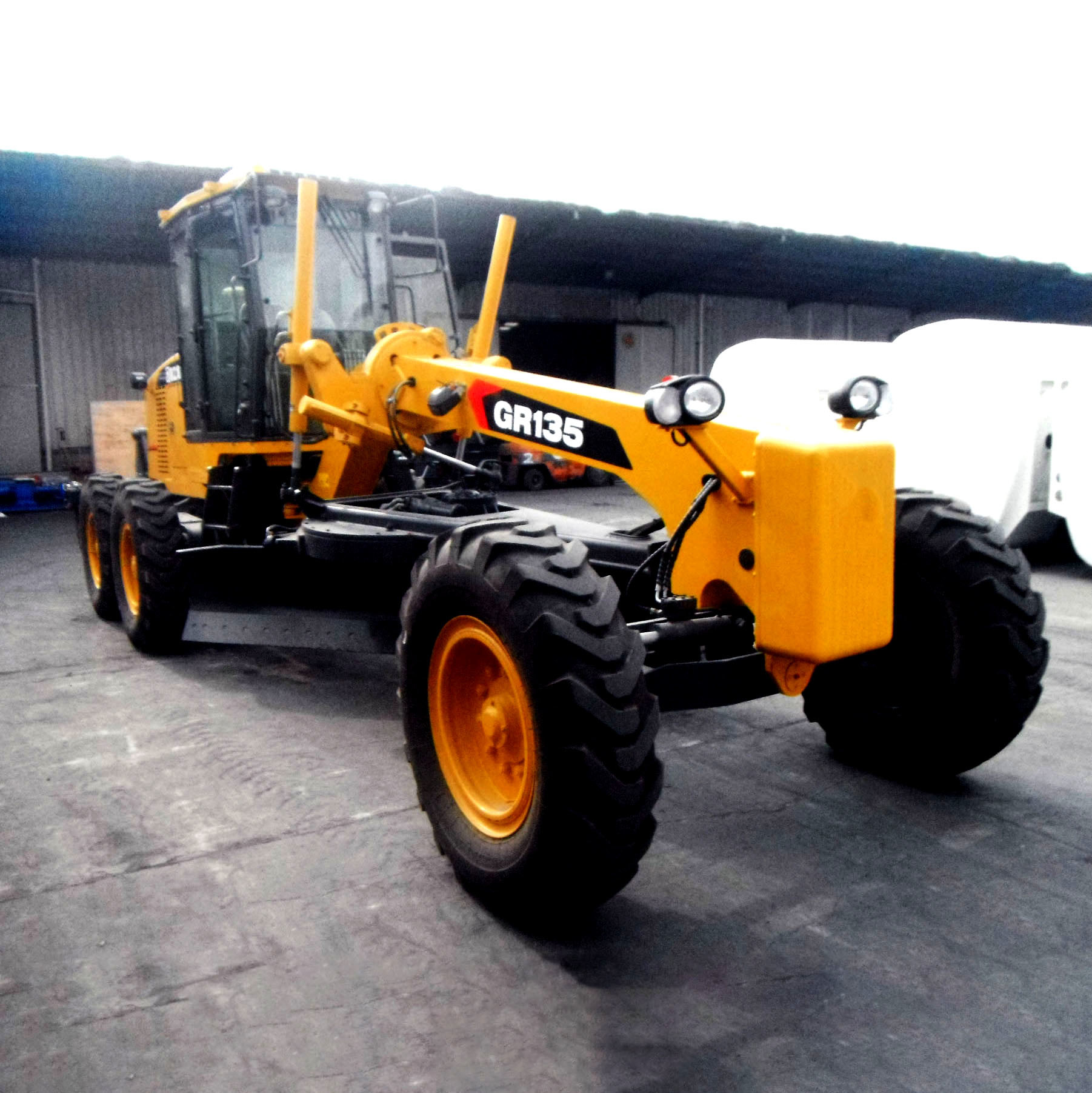 Sinomada Front Dozer New 165HP Mini Motor Grader Price