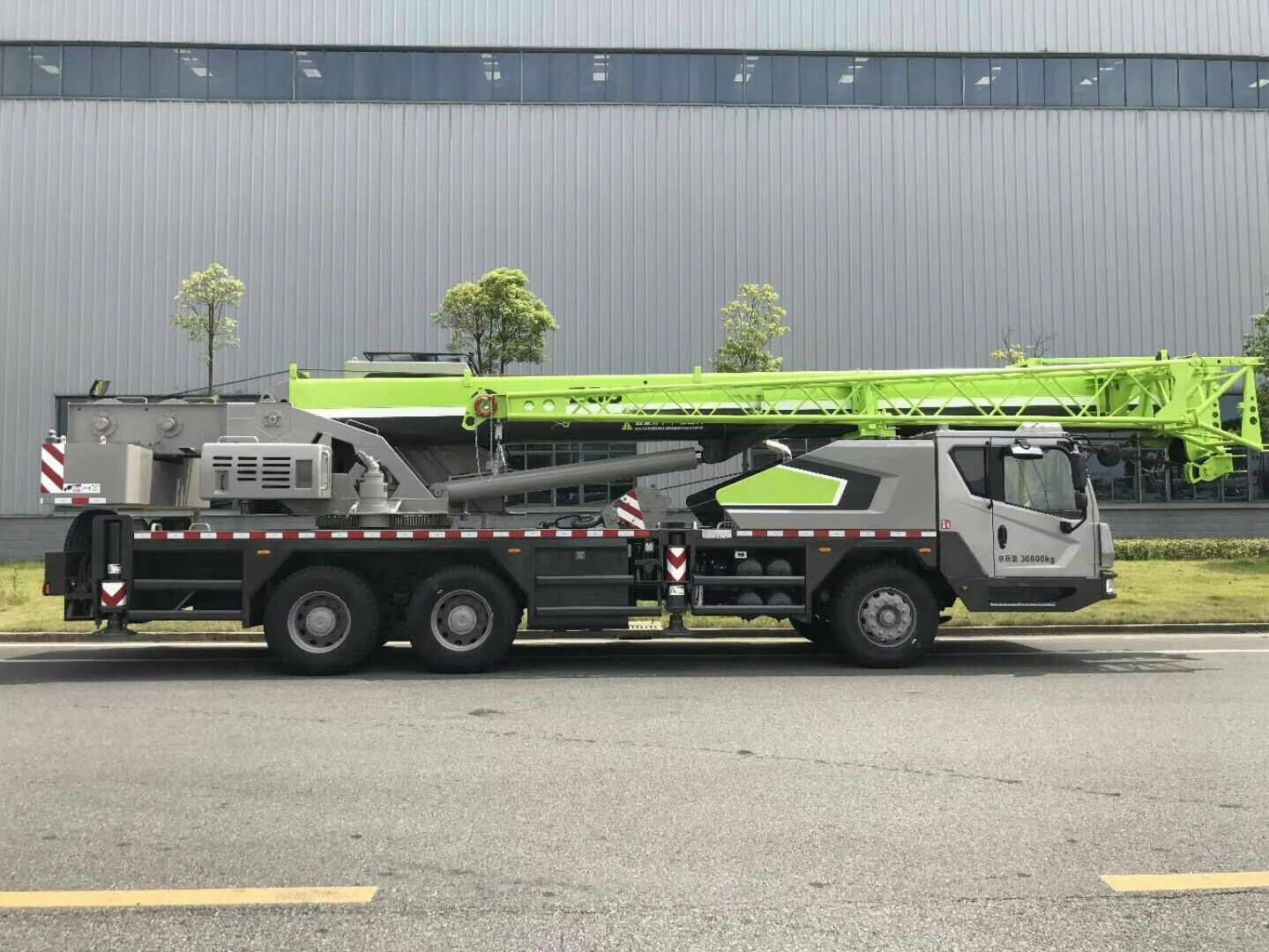 Telescopic Boom Crane 50 Ton Hydraulic Mobile Truck Crane Ztc500A552