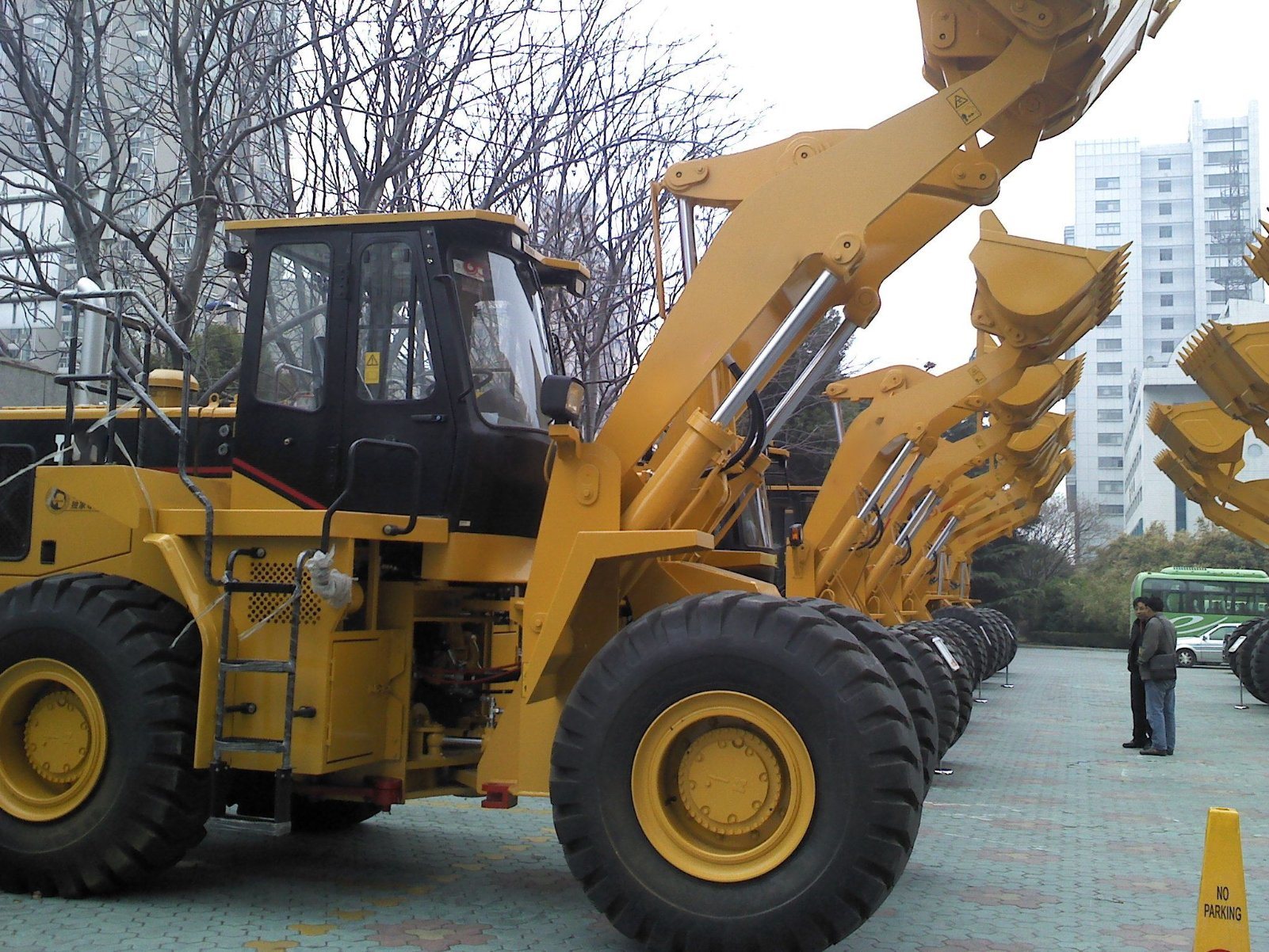 Xg935h 3.2 Ton Wheel Loader with 1.8m3 Bucket Capacity in Singapore