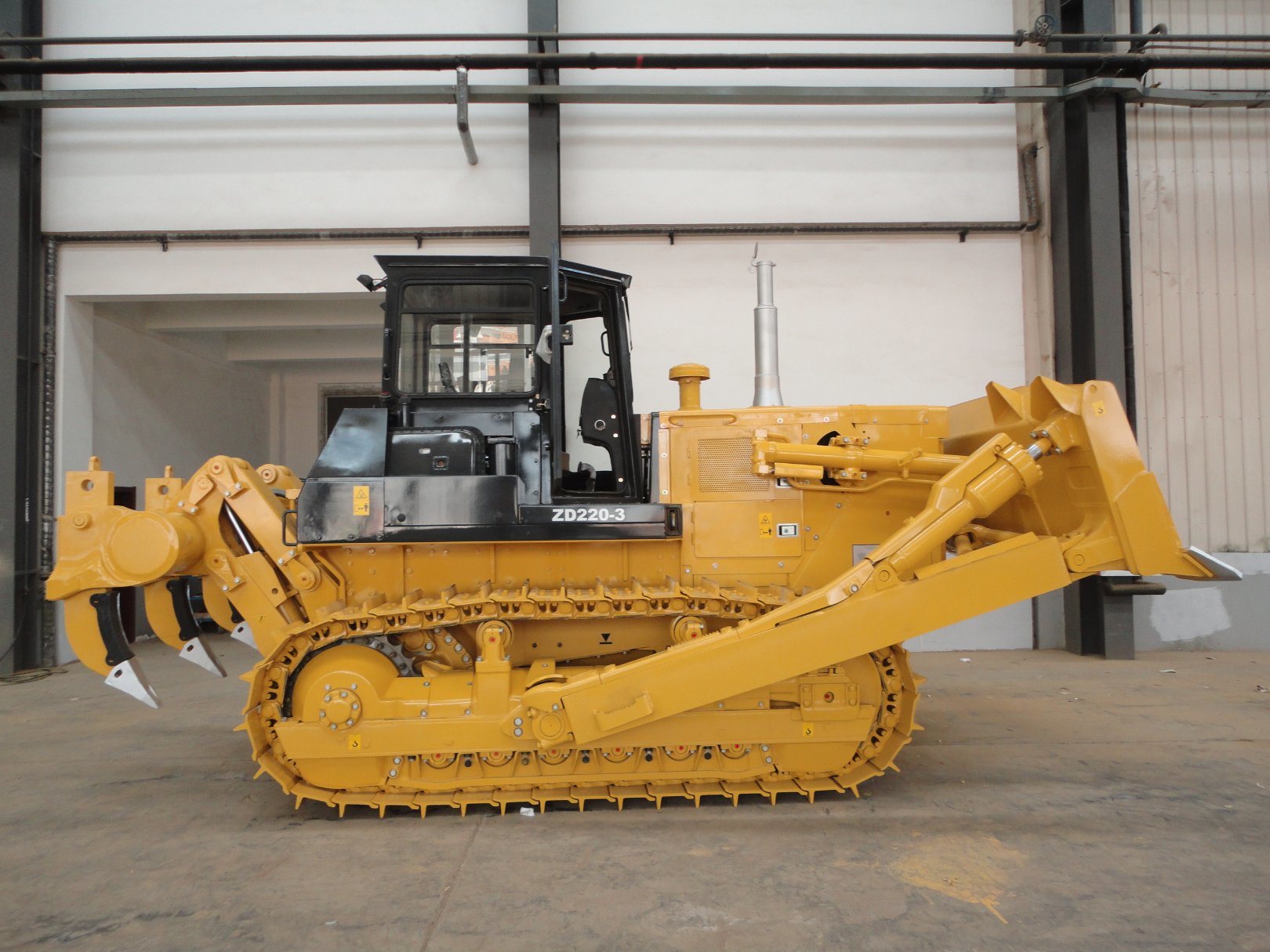 Zd220s (H) -3 with Spare Parts D20 Engine Parts Bulldozer to Uzbekistan