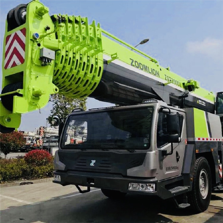 
                Zoomlion 200 ton All Terrain Crane Zat2000V met EAC in Rusland
            