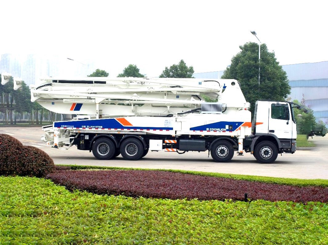 Zoomlion 52m Concrete Mixer Truck Mounted Pumps 52X-6rz for Cheap Sale