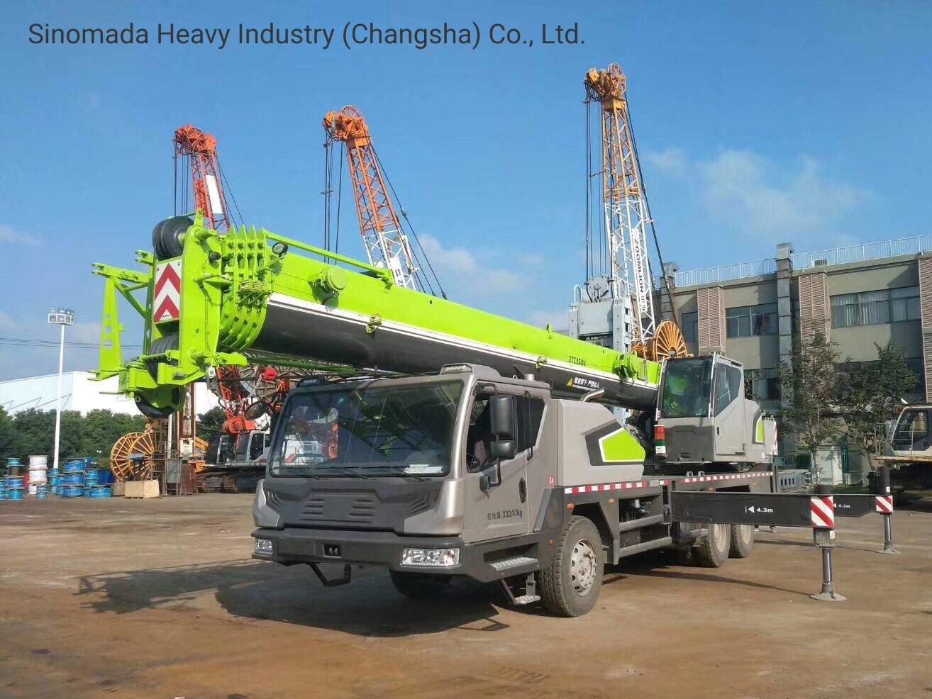 Zoomlion 60 Ton Truck Crane Ztc600V532 Mobile Crane for Sale