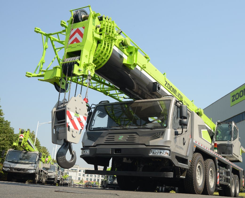 
                Zoomlion 90/100/150 tonnellate Gru per camion All Terrain Crane mobili 10% di sconto
            