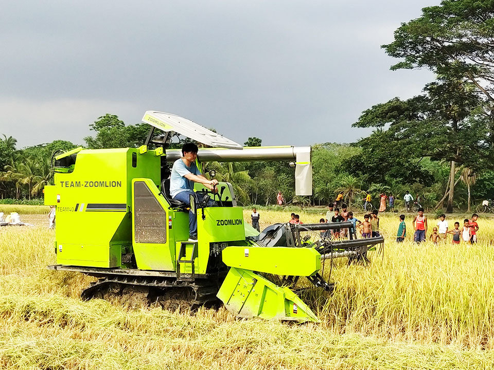 
                Le riz moissonneuse-batteuse Zoomlion Agriculture Machinery
            