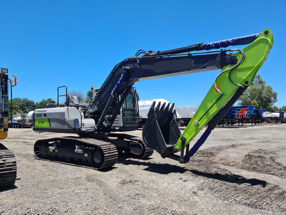 Zoomlion Excavator Ze360e 36ton Crawler Excavators with Spare Parts for Sale