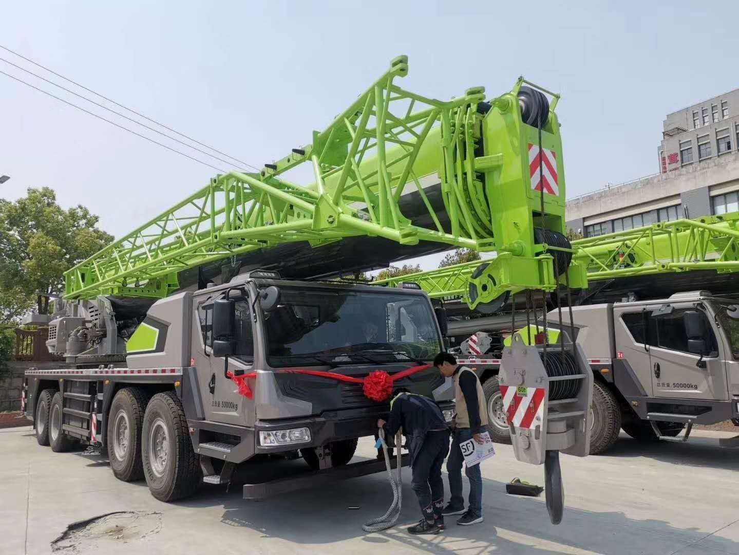 Zoomlion Factory Price Brand New 80 Ton Truck Crane Ztc800h553