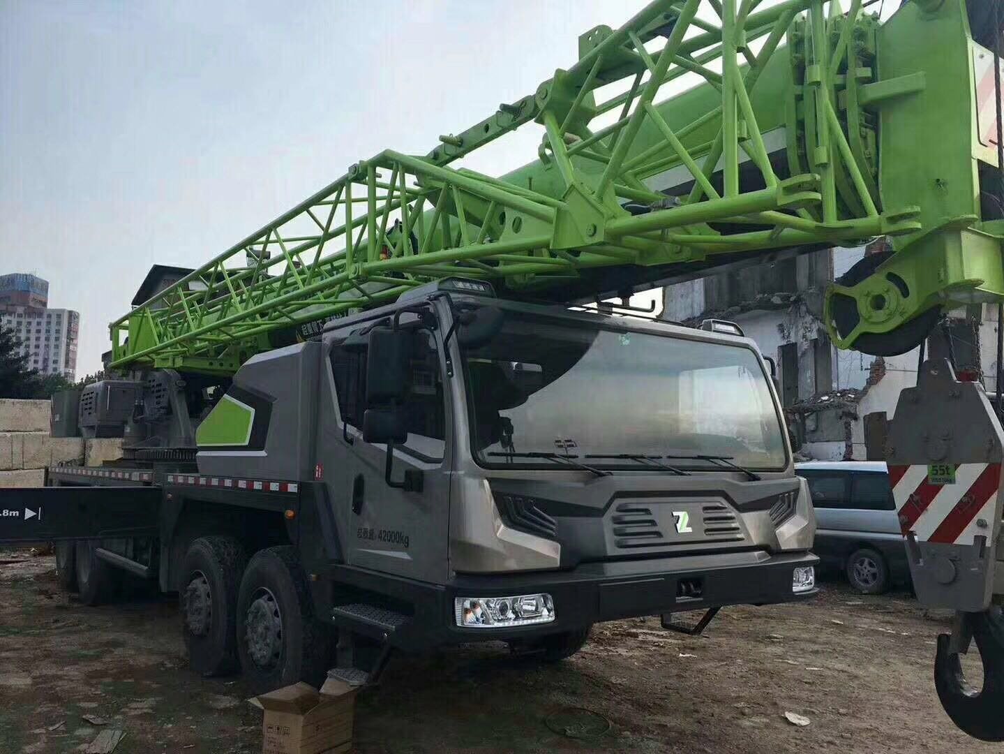 Ztc250V531 25ton Crane Machinery Truck Crane in Stock for Sale