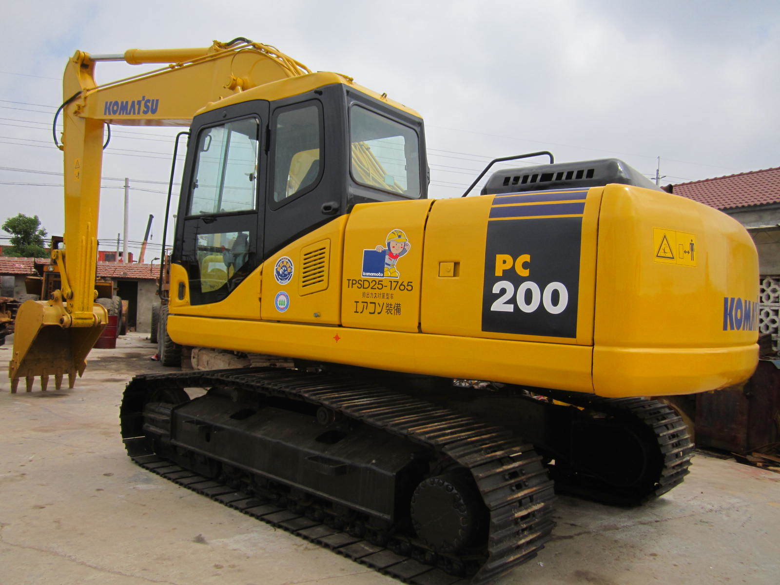 China 
                0.8m3 Eimer billiger Komatsu PC200-7 Hydraulischer Bagger nur 29800
             Lieferant