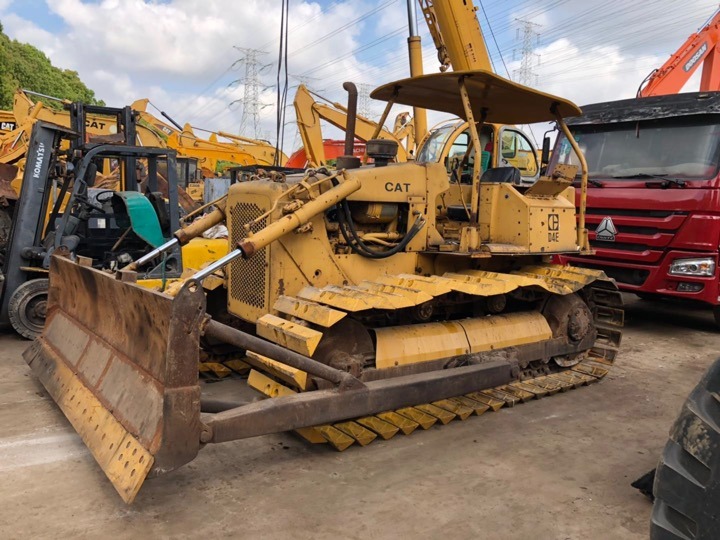 
                Tracteur D4E Cat avec nouveau patin de chenille Swamp (aslo D5M, D6D)
            