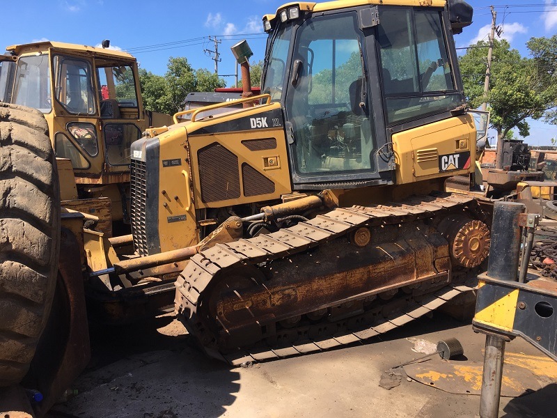 
                Cat D5K Bulldozer, utilisé des bouteurs
            