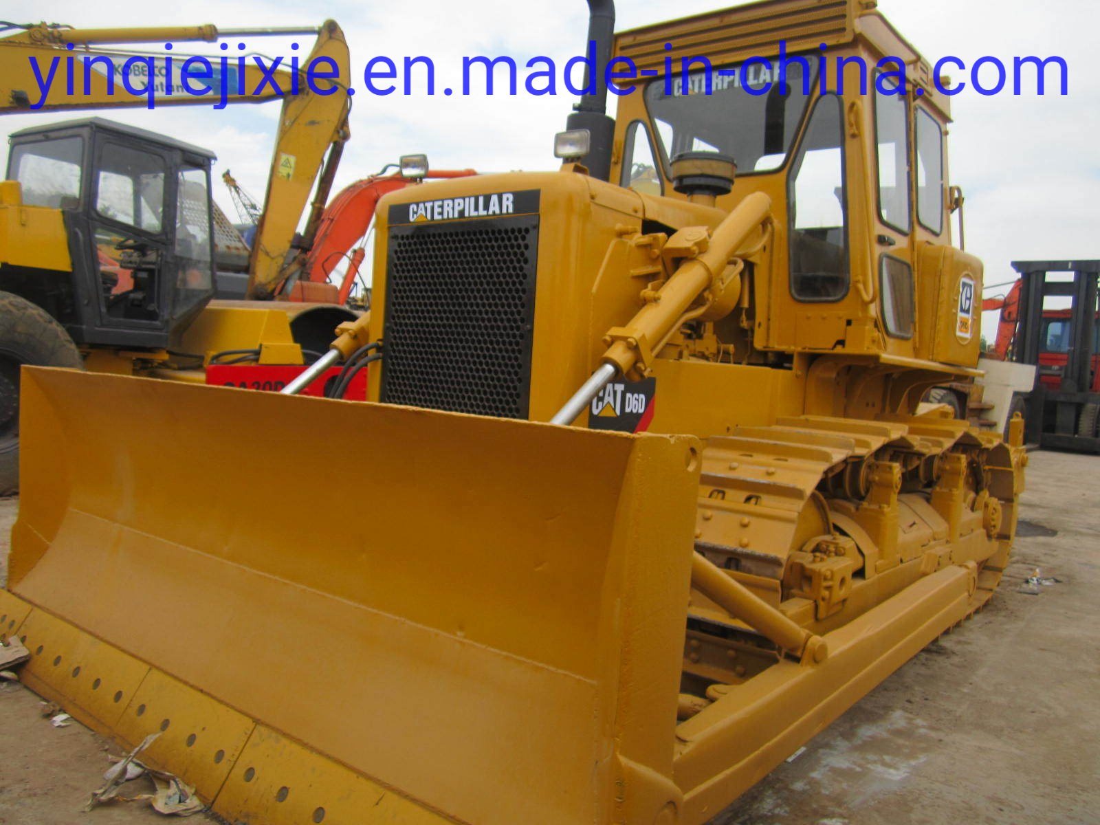 
                Cat D6d bulldozer te koop, (ook CAT D6H, D6R, D7H, D8, Komatsu D155)
            