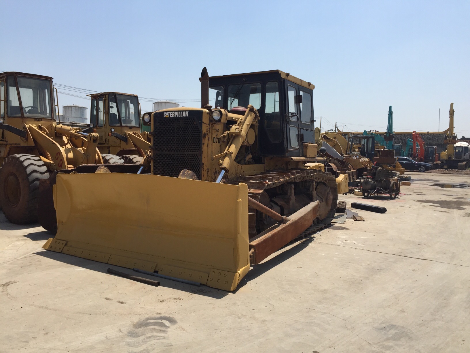 
                Cat D7g Traktor Dozer, Ripper Bulldozer
            