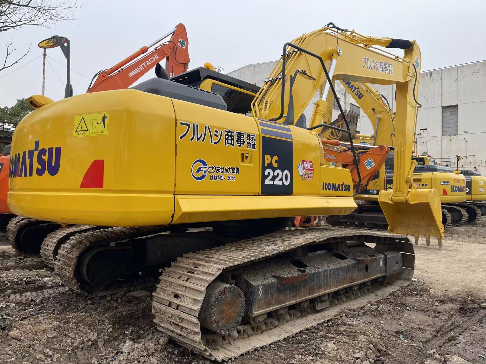 Cheaper Used Komats PC220-8 Excavator with 0.9m3 Bucket PC300-7, PC400-7, PC400-8)