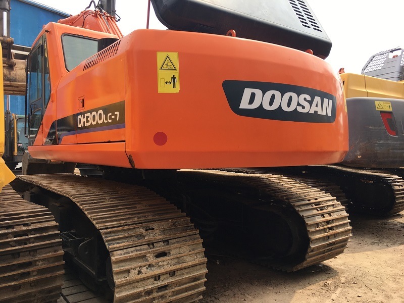 Doosan Dh300 Used Excavator for Sale