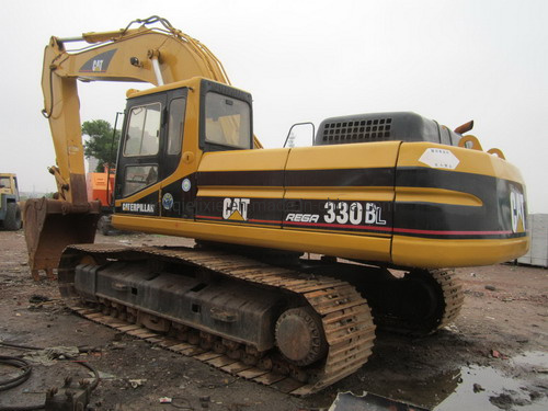 
                Utiliza la excavadora excavadora Cat 330BL con Jack Hammer/triturador
            