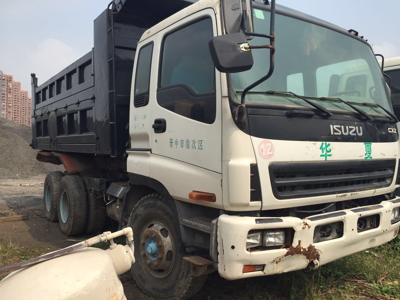 
                Japan productie linker bestuurder Dumper gebruikt Isuzu Dump truck
            