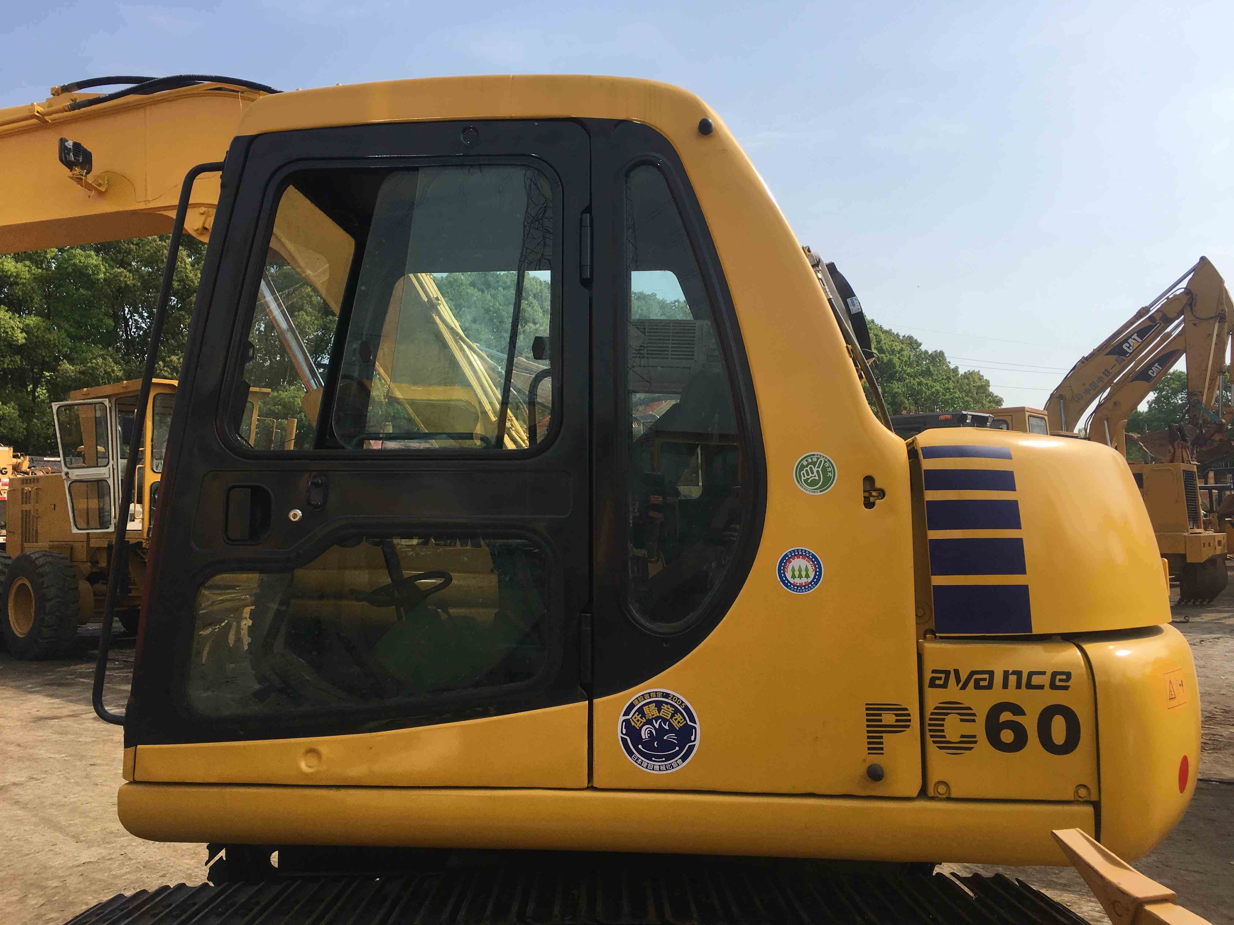 Komatsu PC60-7/PC55mr-2 Used Excavator 5-6ton for Sale