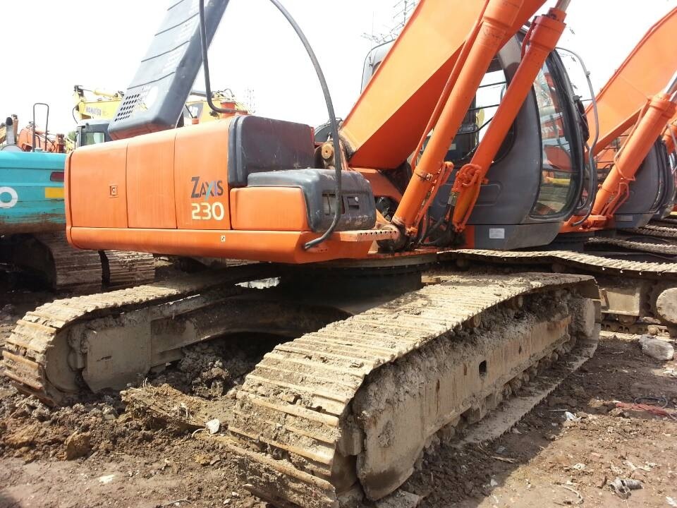 
                Original Working Excavator Hitach Zx230 with Cheap Price for Sale
            