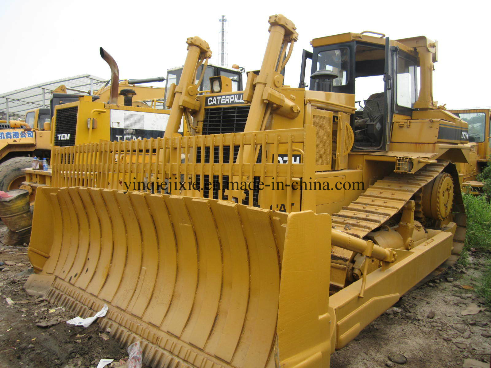 Secondhand/Used Original D7r D7g D7h Bulldozer for Sale in High Quality