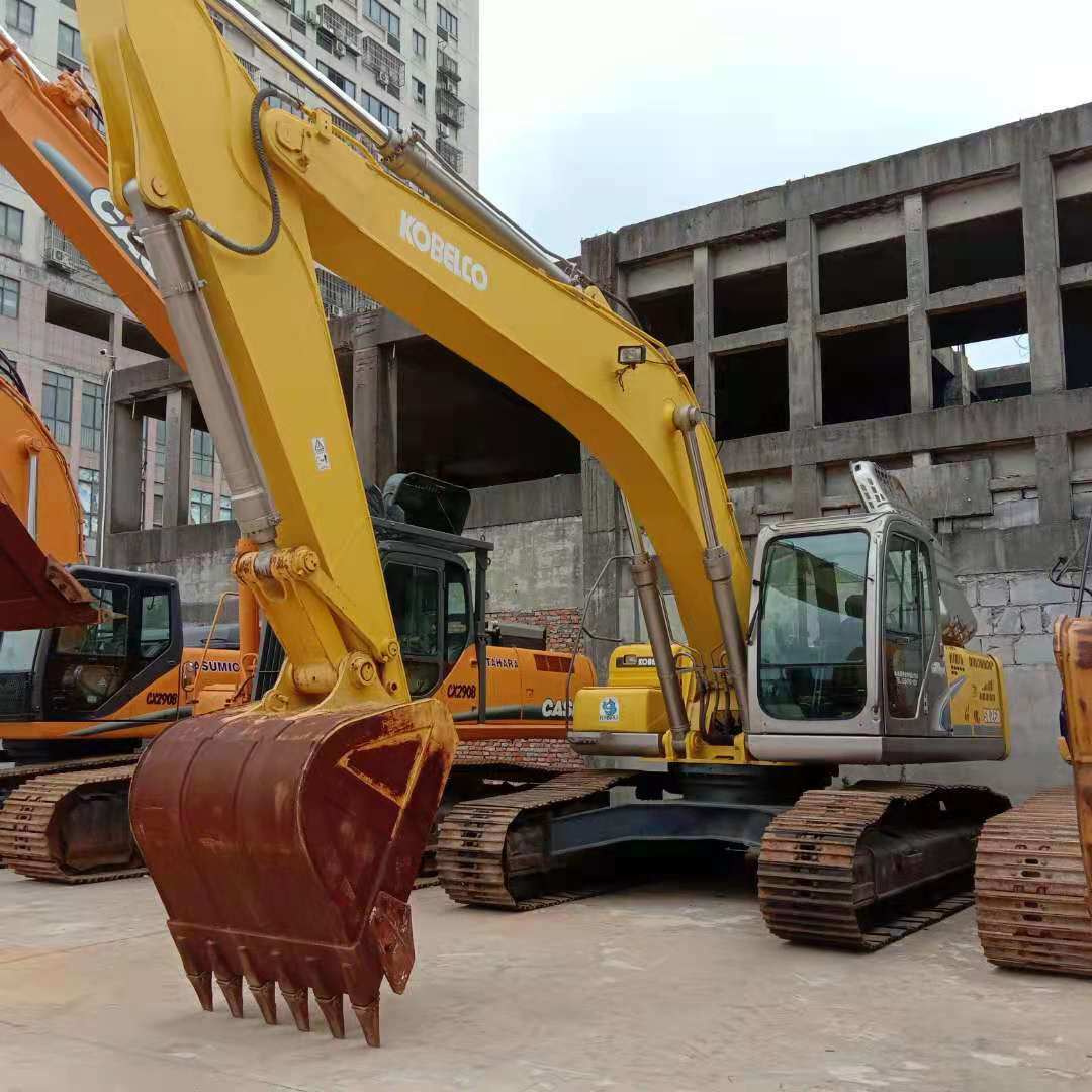 Used 26 Ton Crawler Excavator Kobelco Sk260 for Super Sale